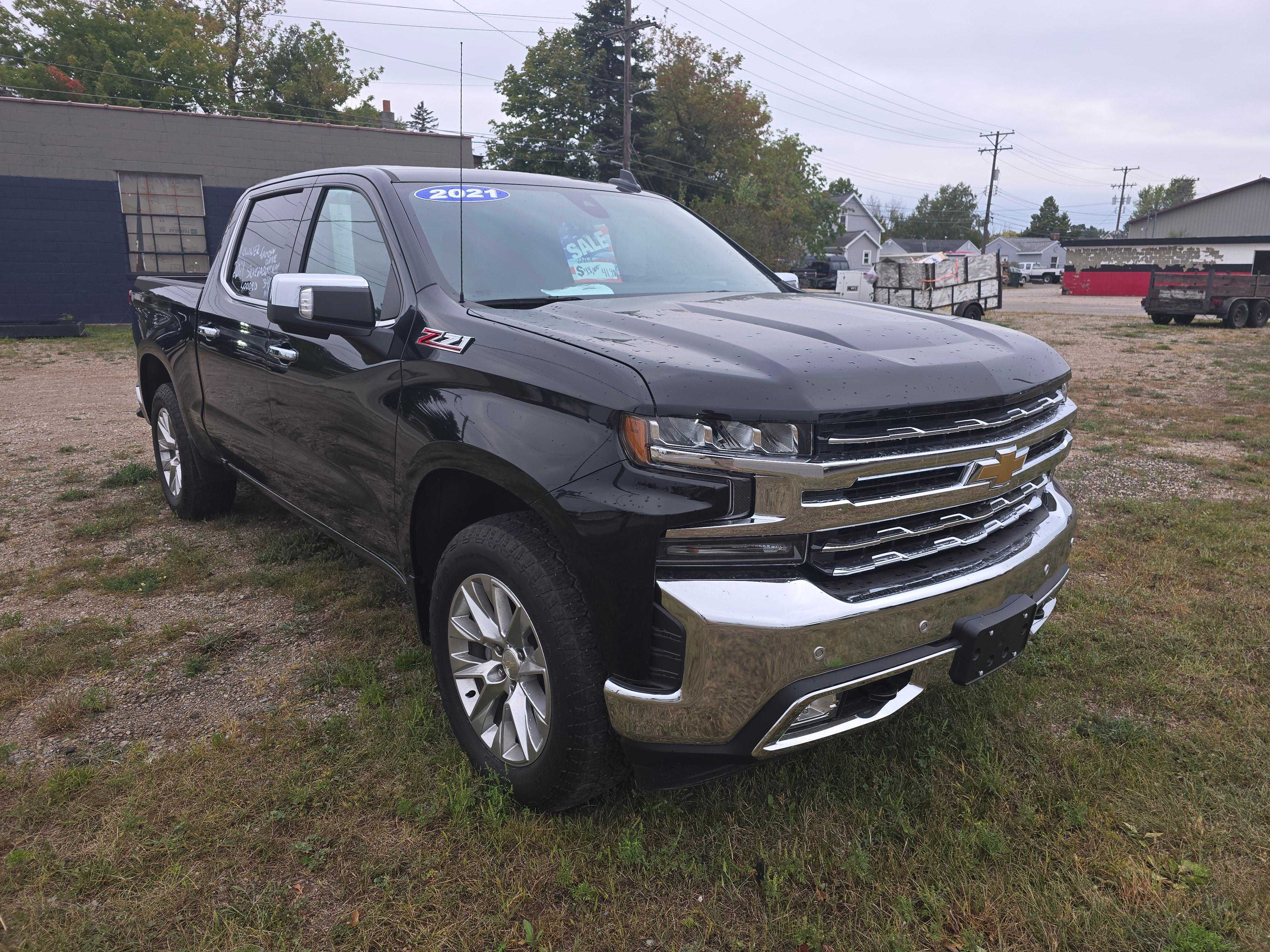 Chevrolet Silverado 1500 Crew Cab Image 32