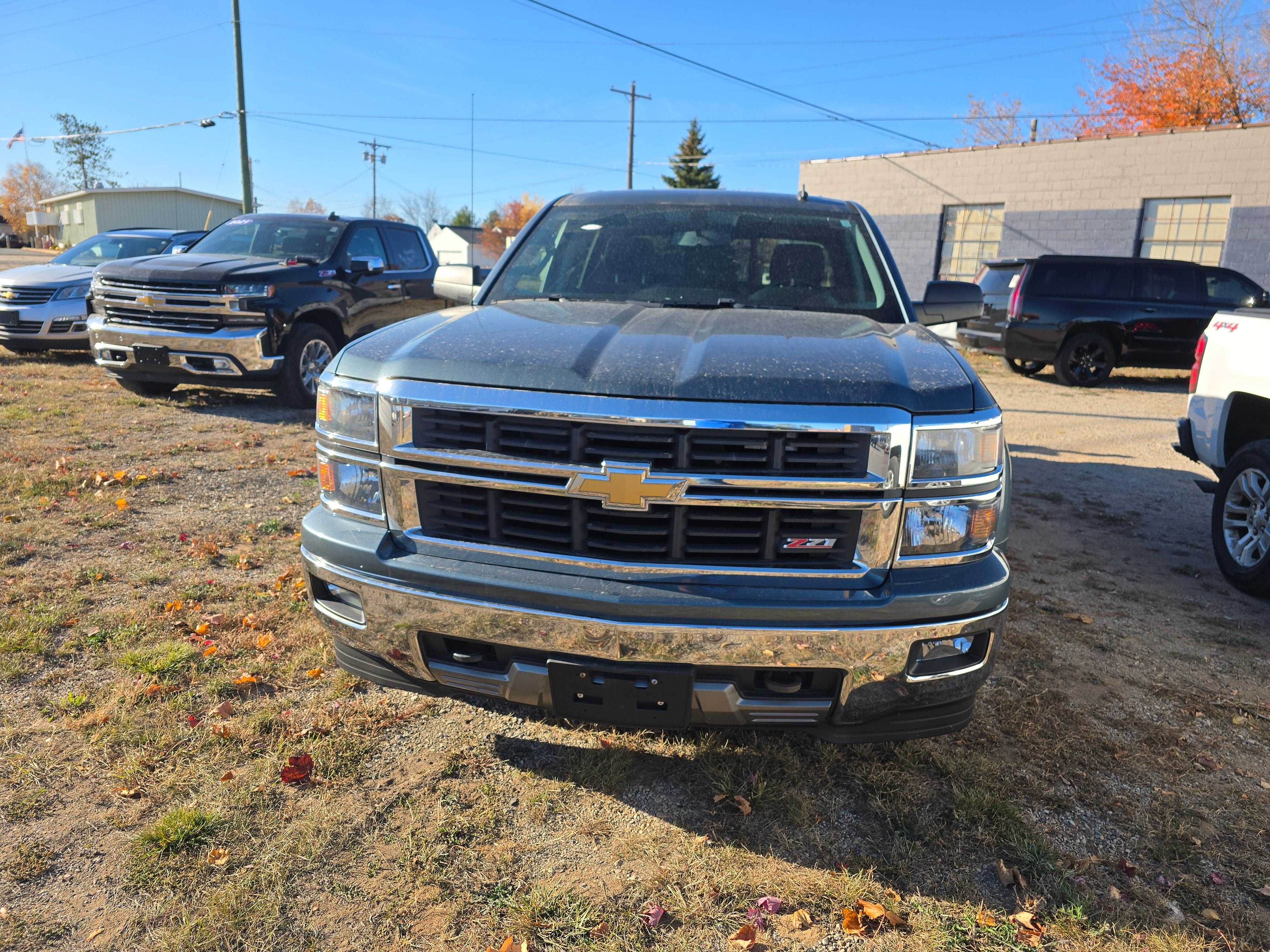 Chevrolet Silverado 1500 Crew Cab Image 17